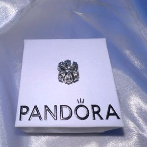 Pandora Authentic Charm - Regal Crown